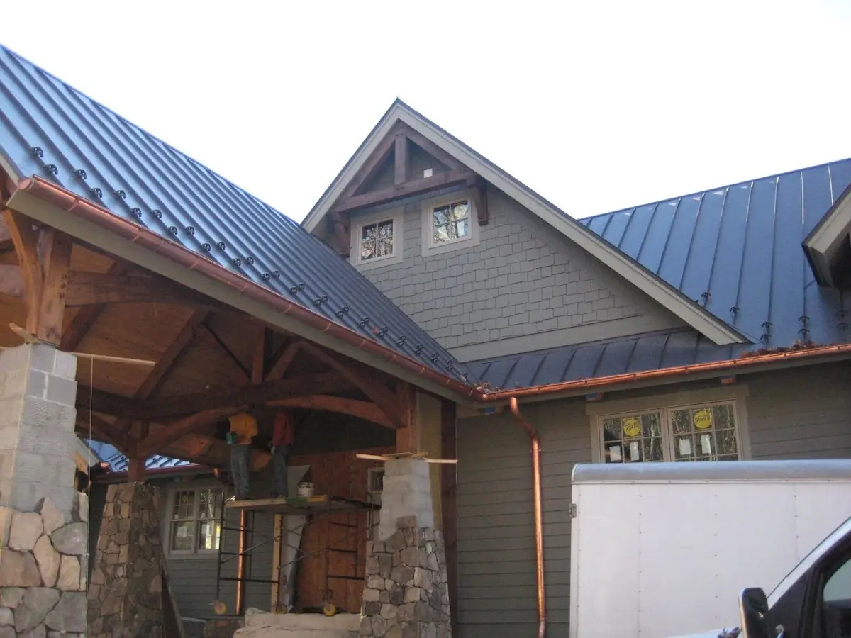 Craftsman Roofing team delivering quality roofing work in Arrowind